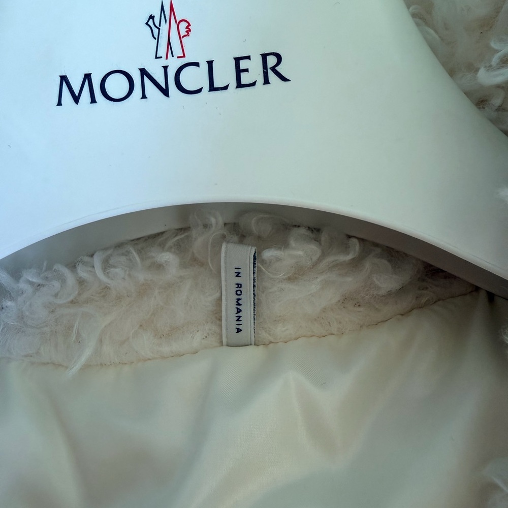 [SOLD 💔]Moncler Pure Goose Down Reversible Puffer Jacket - Picture 3 of 11